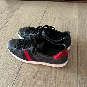 Gucci Ace GG Supreme Sneakers